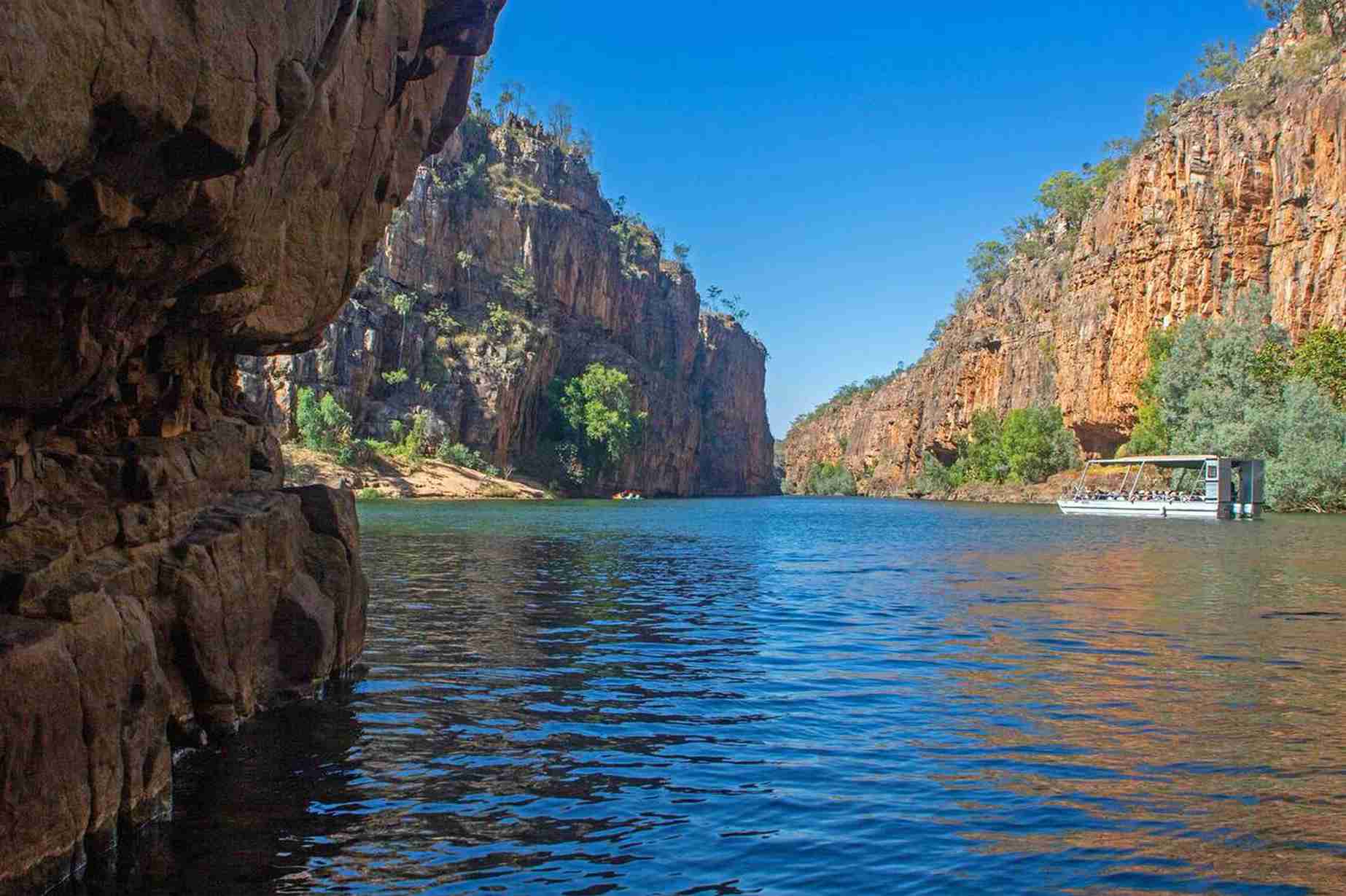 Scenic view of Katherine Gorge with blue waters and cliffs in Australia | Elite Rail Journey