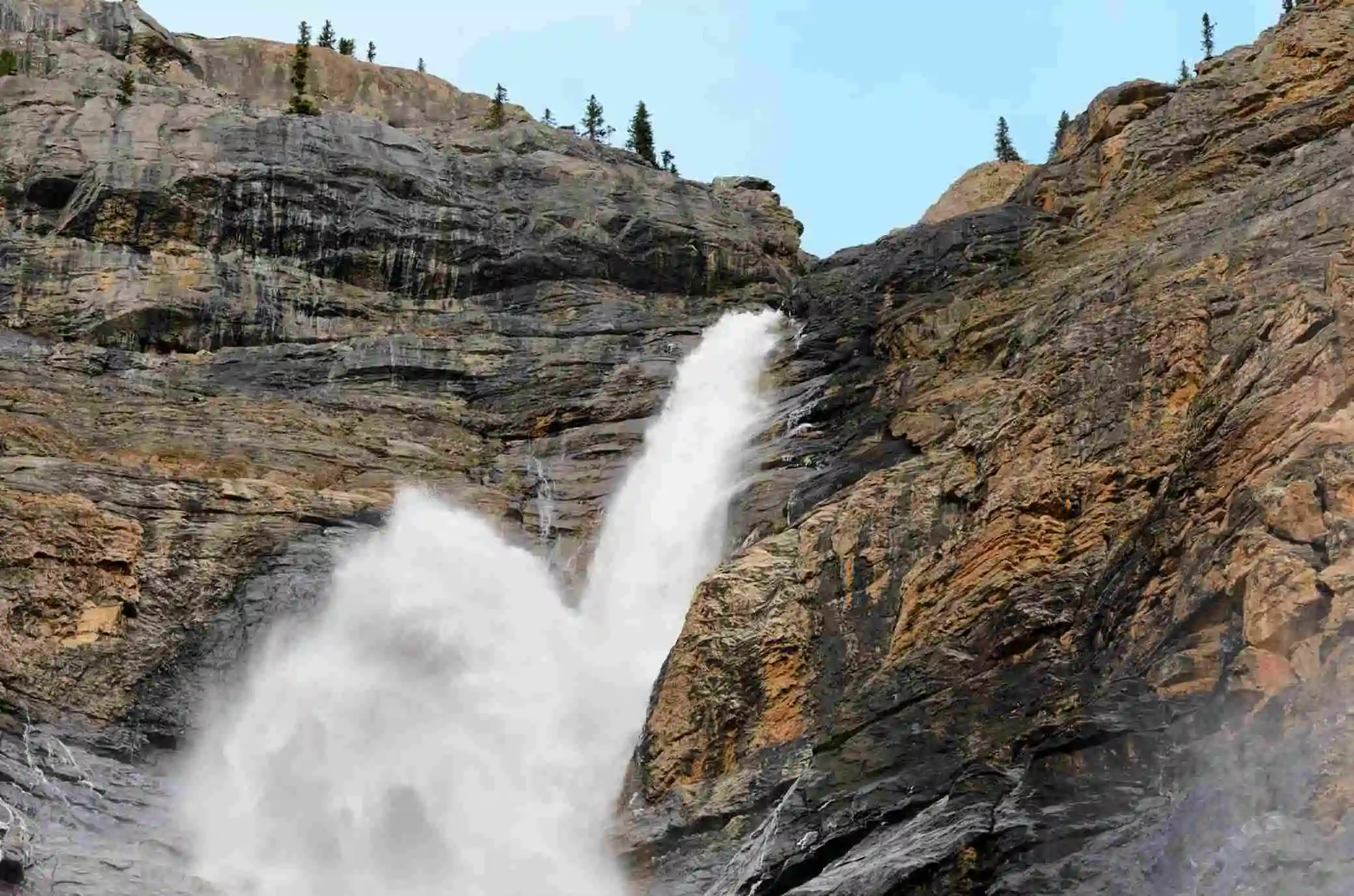 Takakkaw Falls